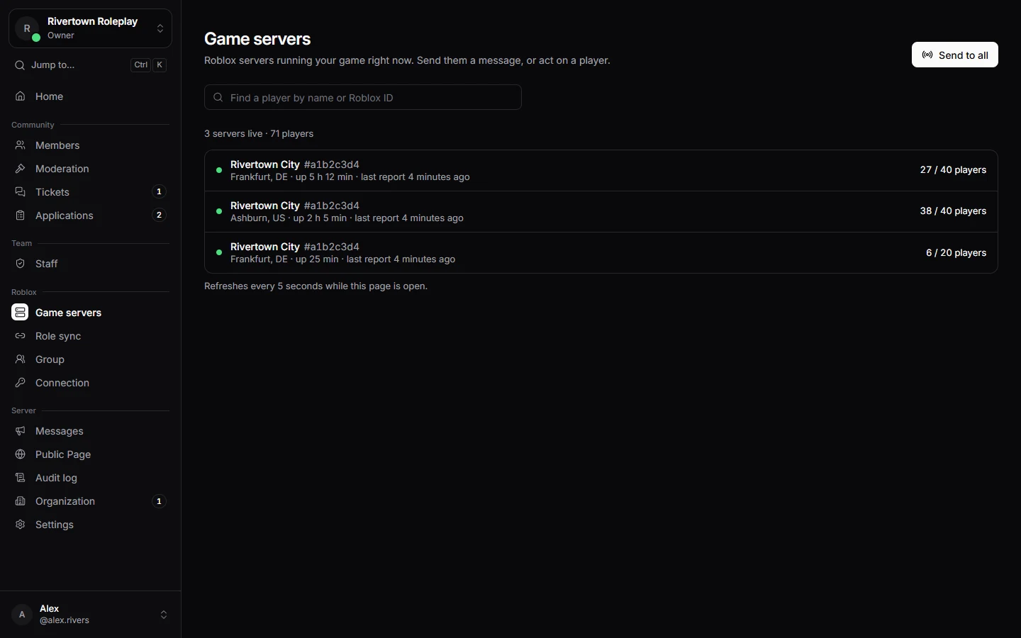 Live game servers with their player counts